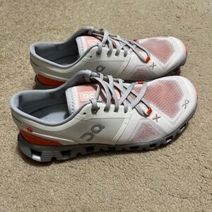 On Running Cloud X 3 Women's Size 8 Ivory/Alloy